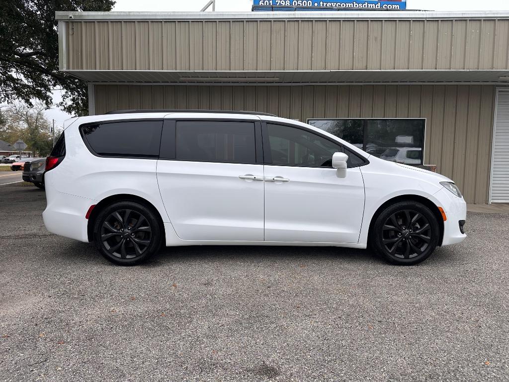 2019 Chrysler Pacifica Touring Plus