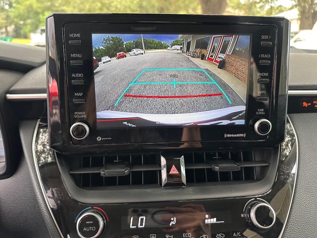 2022 Toyota Corolla LE - Photo 17
