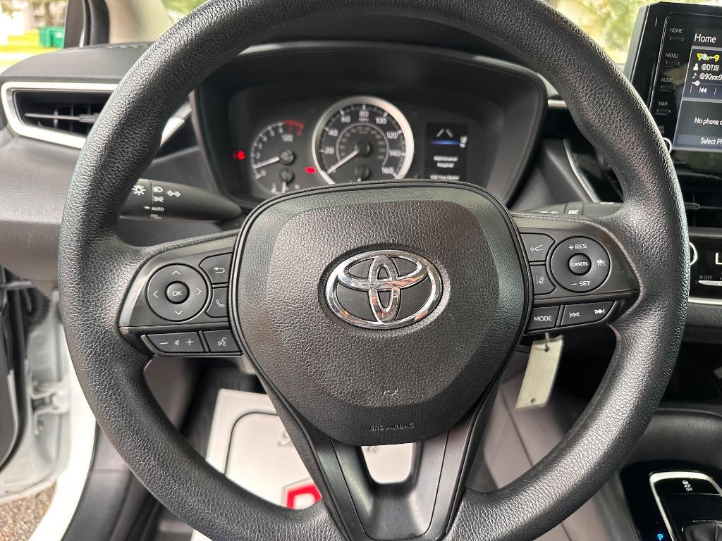 2022 Toyota Corolla LE - Photo 12