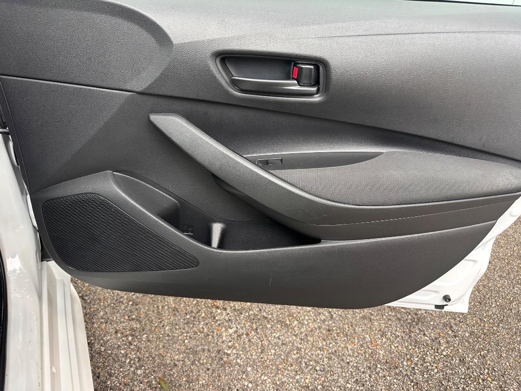 2022 Toyota Corolla LE - Photo 21