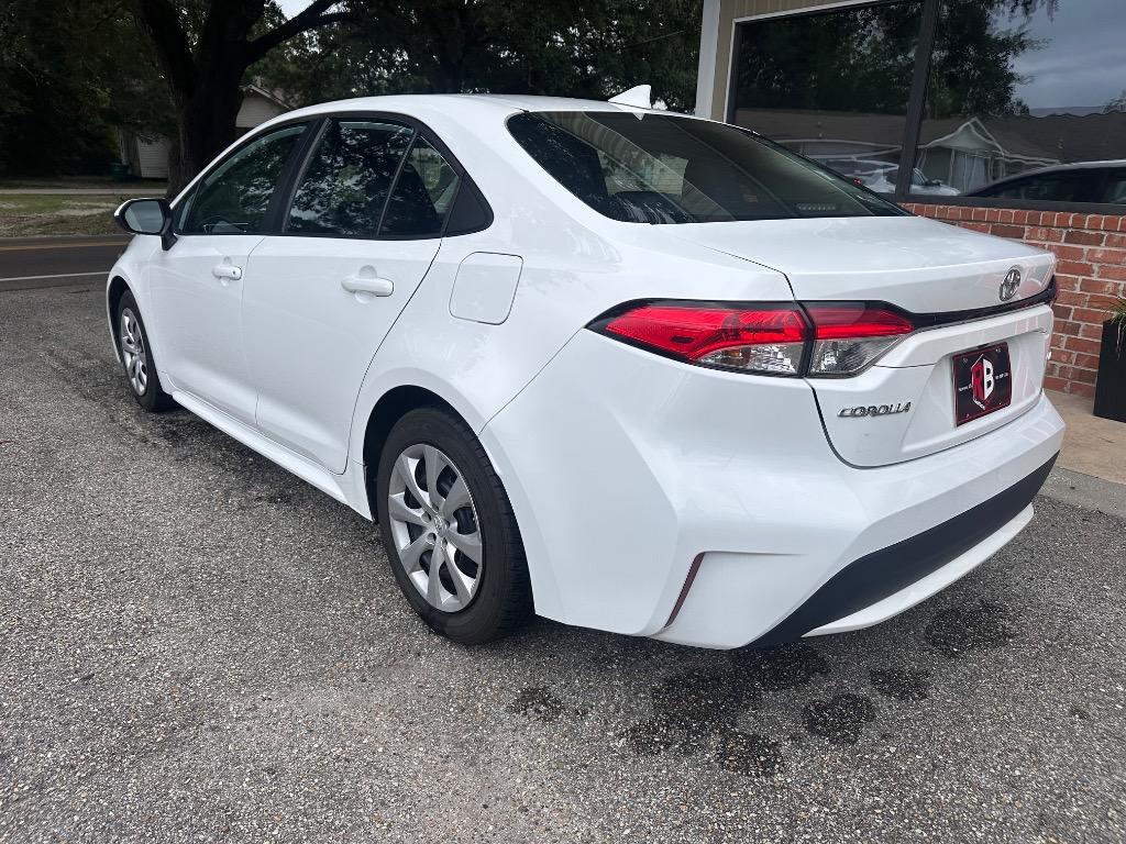 2022 Toyota Corolla LE - Photo 7