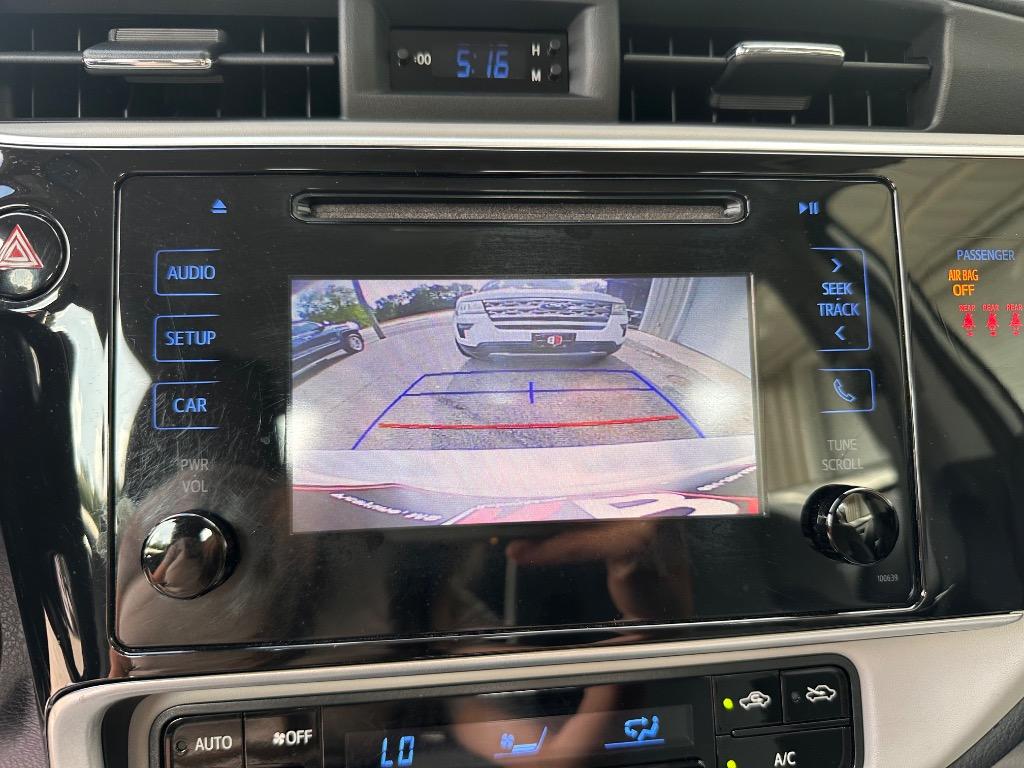 2019 Toyota Corolla LE - Photo 14