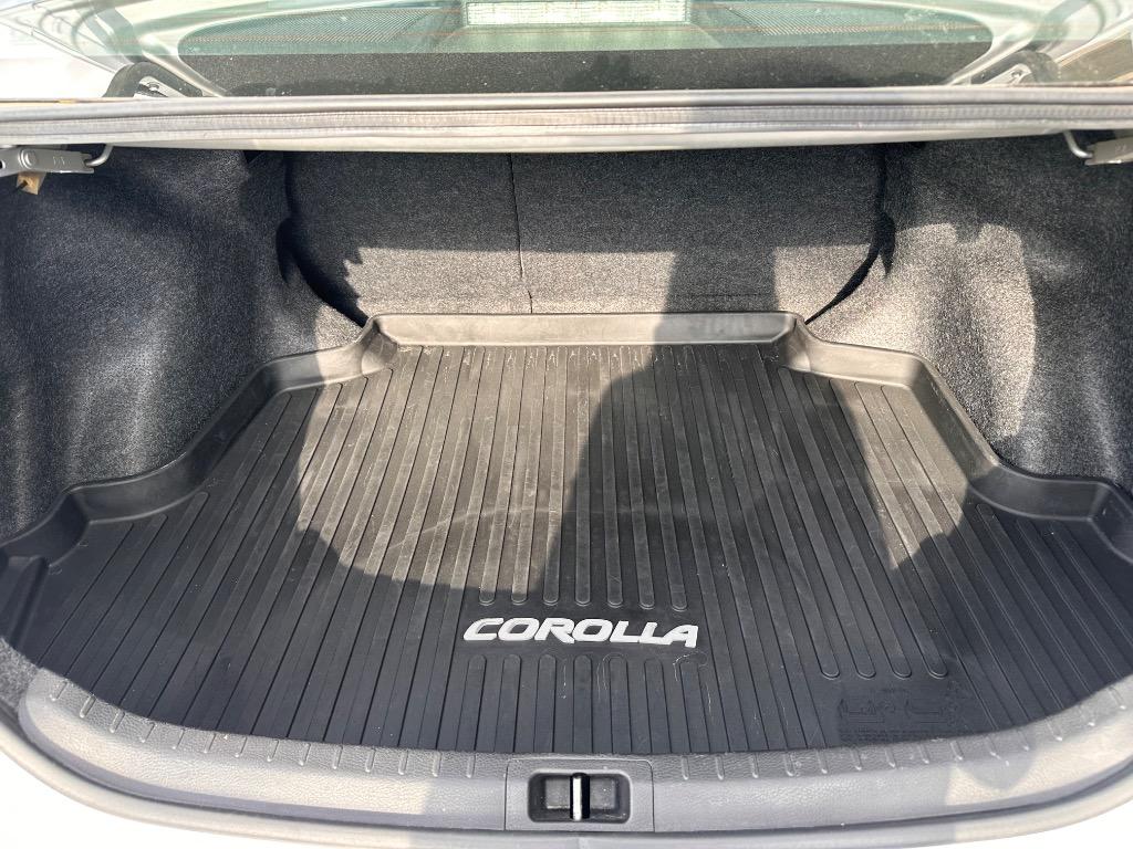2019 Toyota Corolla LE - Photo 23