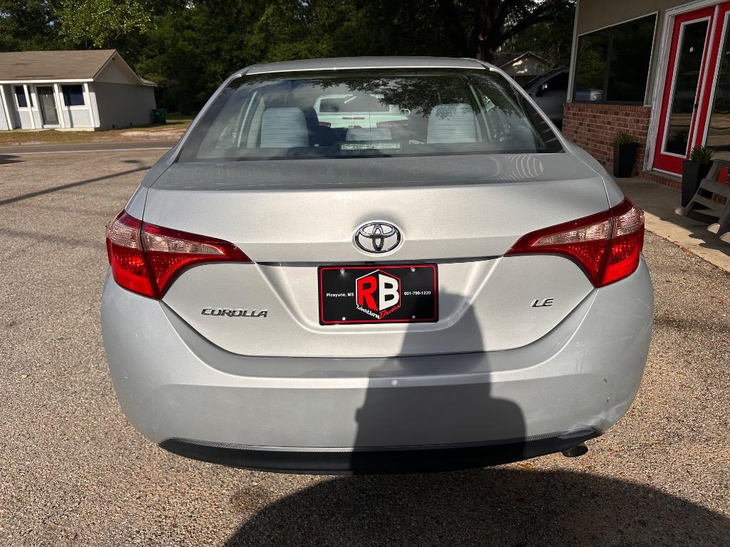 2019 Toyota Corolla LE - Photo 8