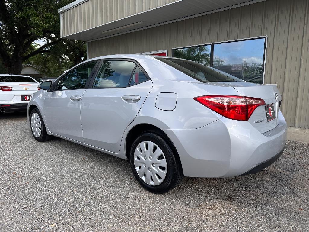 2019 Toyota Corolla LE - Photo 7