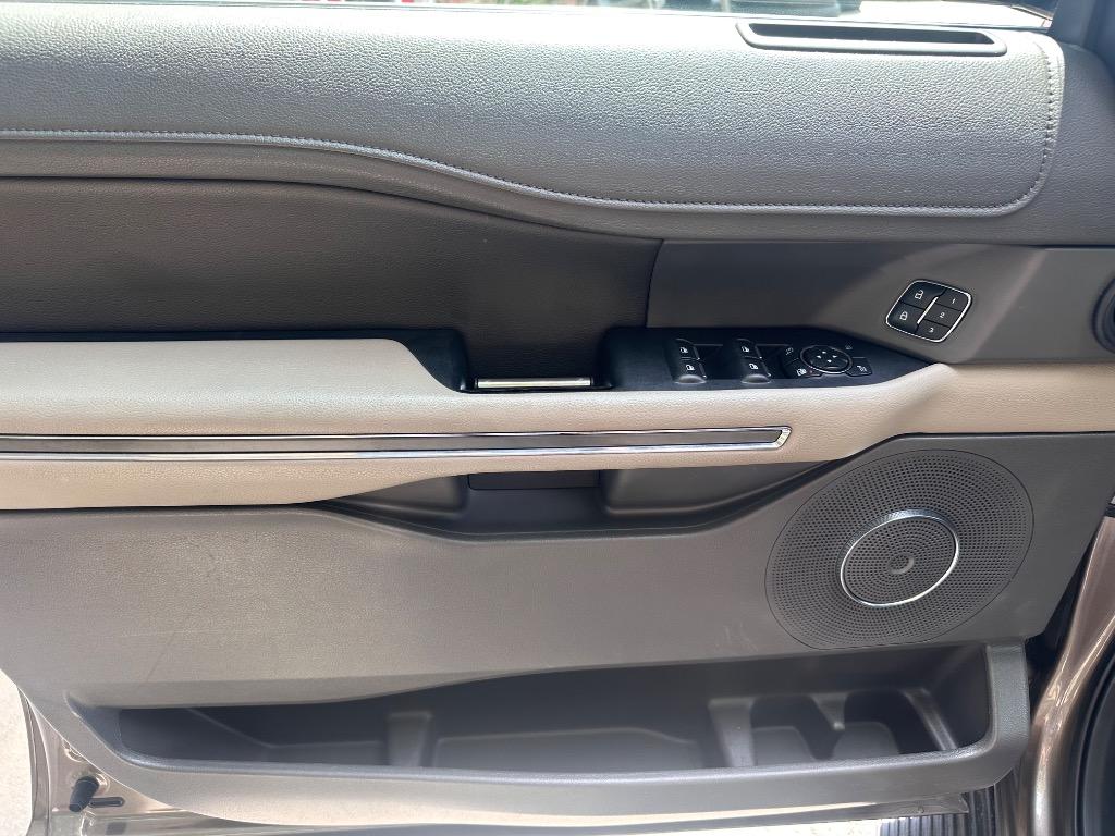 2019 Ford Expedition XLT - Photo 18